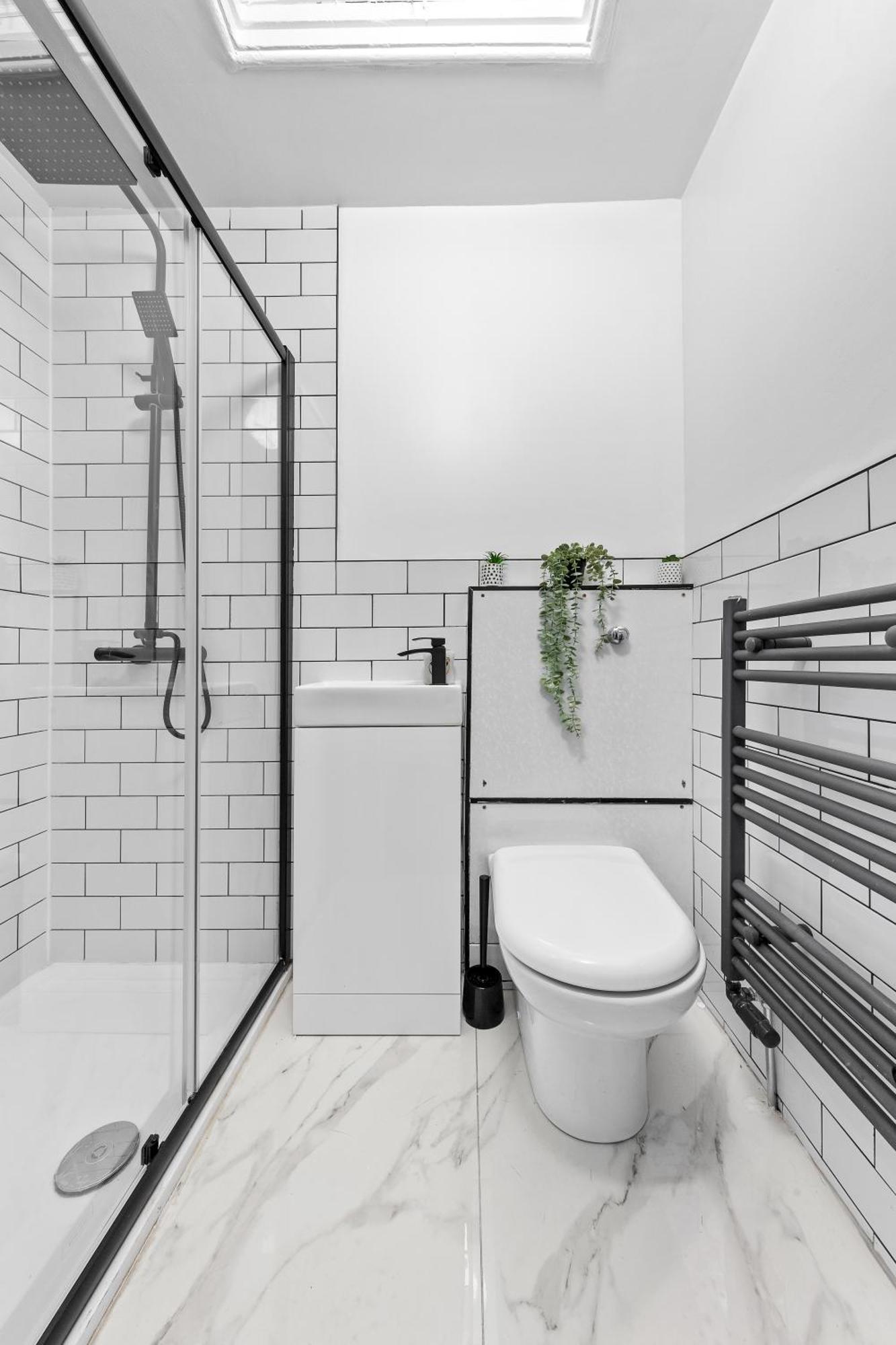 Ahava House Bigger Savings-central Brixton-wifi-4br * Londres